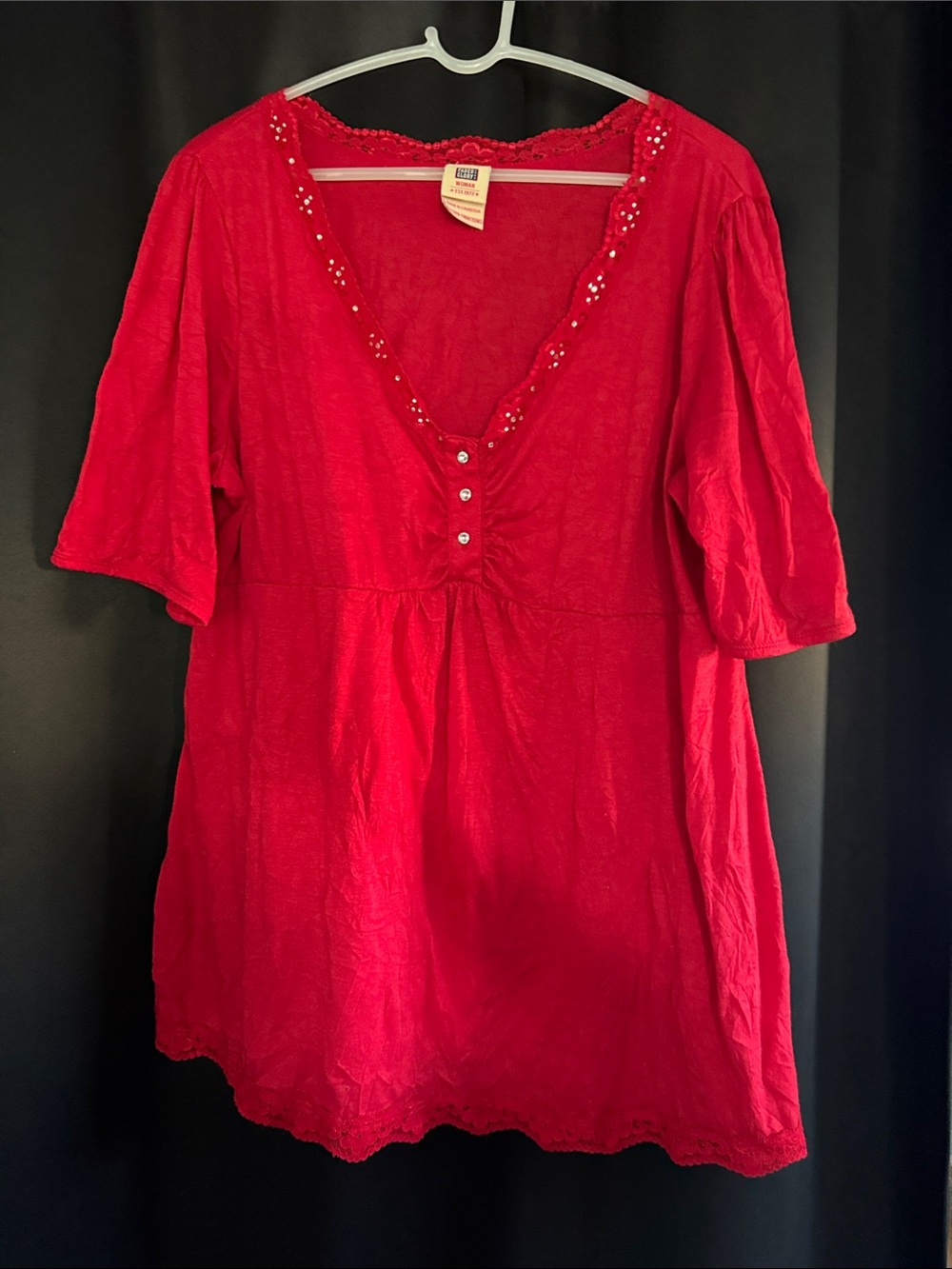 Red Faded Glory Women’s Top - 2x